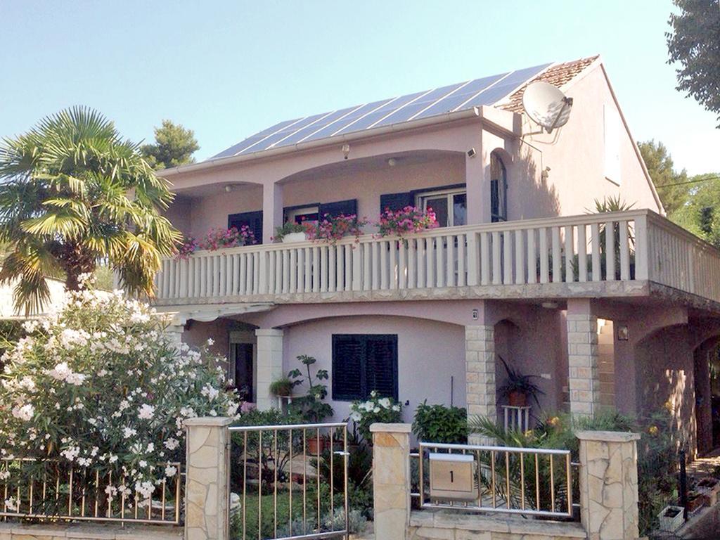 Apartment Pampas Sveti Filip i Jakov Exterior foto